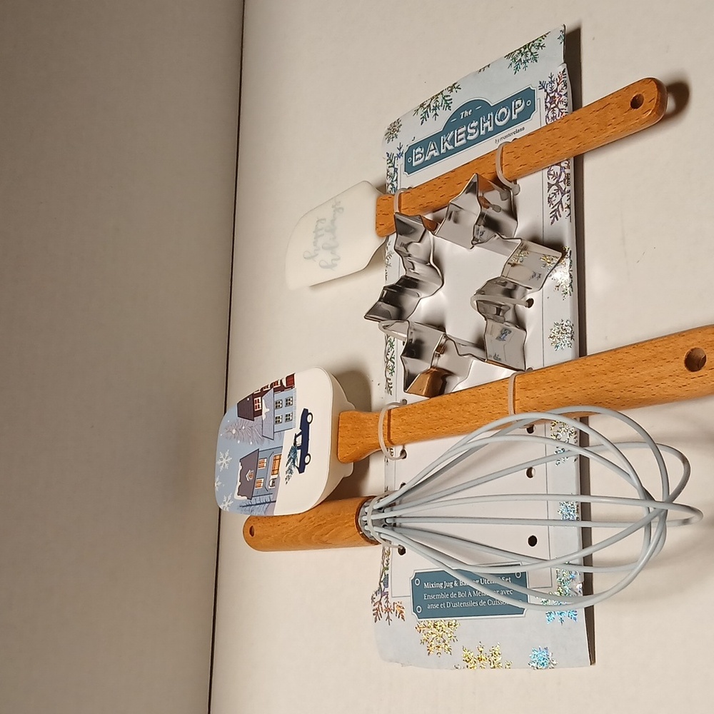 Festive Kitchen Tool 4Pcs Set with Wooden Handles NWT - Picture 5 of 7